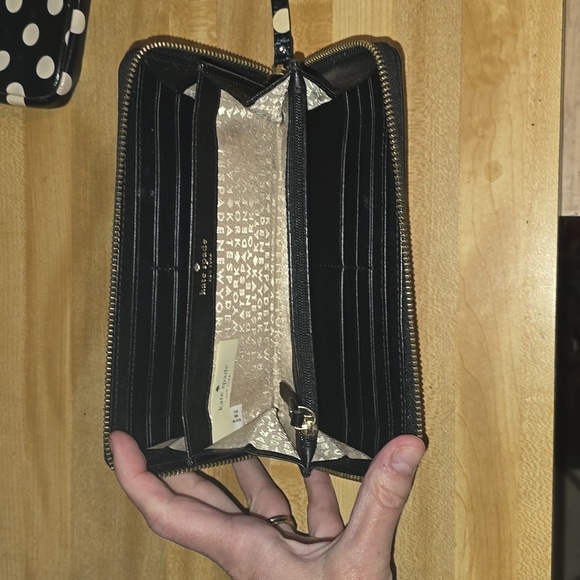 Kate Spade patent polkadot wallet and makeup bag lot - Picture 4 of 6